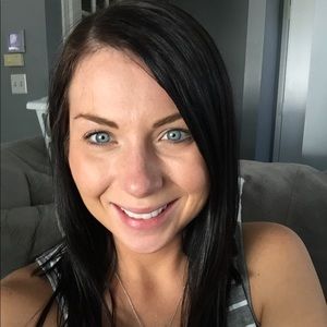 Meet your Posher, Valerie